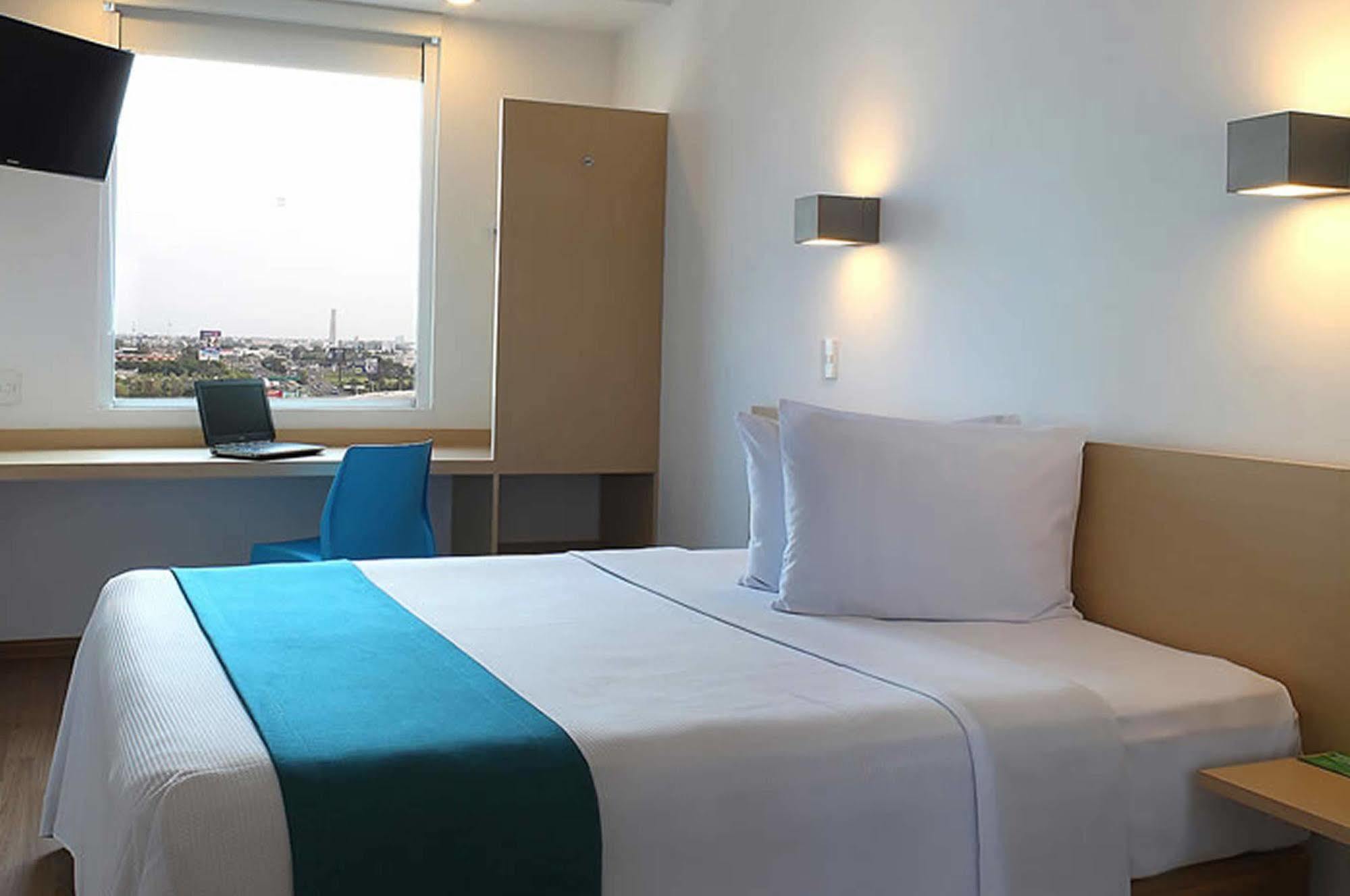 One Ciudad De Mexico Patriotismo Hotel Buitenkant foto